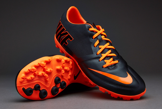 soulier soccer nike